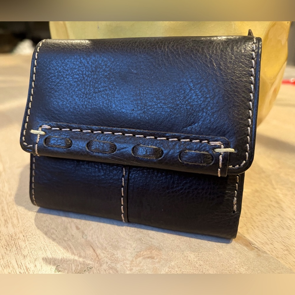Fossil wallet, Black leather women’s flap wallet, tri-fold, never used